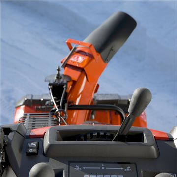 Husqvarna Schneefräse verstellbarer Auswurf